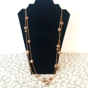 Vintage gold tone necklace